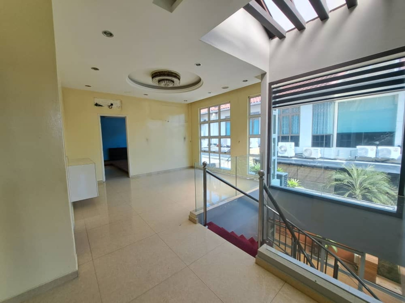 Upper-floor natural-light area